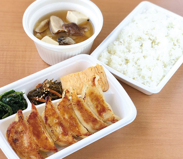 三島もち豚使用 村の餃子弁当